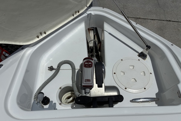 30ft Four Winns Yacht For Sale