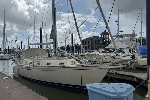 Pelicano 44ft Island Packet Yacht For Sale