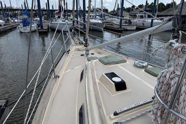 Pelicano 44ft Island Packet Yacht For Sale