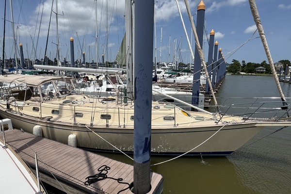 Pelicano 44ft Island Packet Yacht For Sale