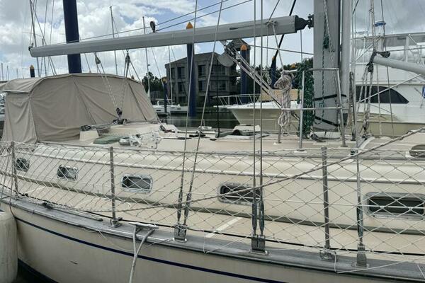 Pelicano 44ft Island Packet Yacht For Sale