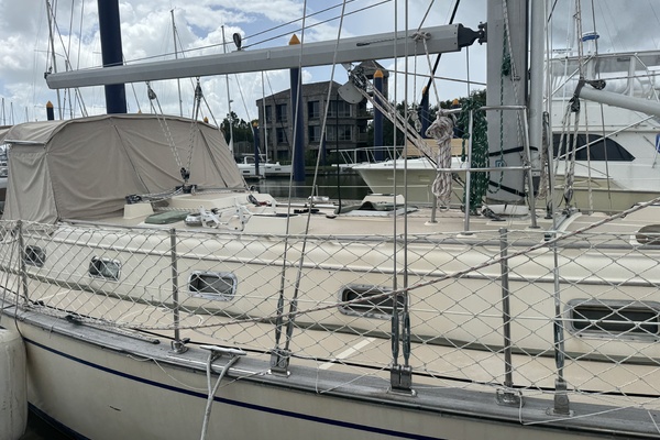 Pelicano 44ft Island Packet Yacht For Sale