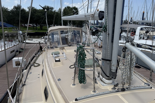Pelicano 44ft Island Packet Yacht For Sale