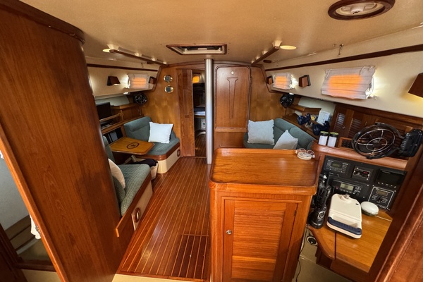 Pelicano 44ft Island Packet Yacht For Sale