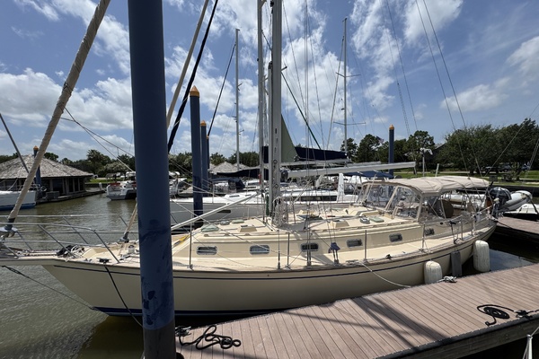 Pelicano 44ft Island Packet Yacht For Sale