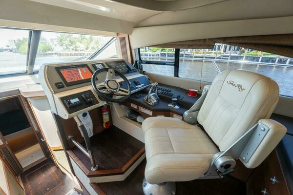 2016 Sea Ray 51