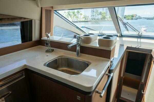 2016 Sea Ray 51