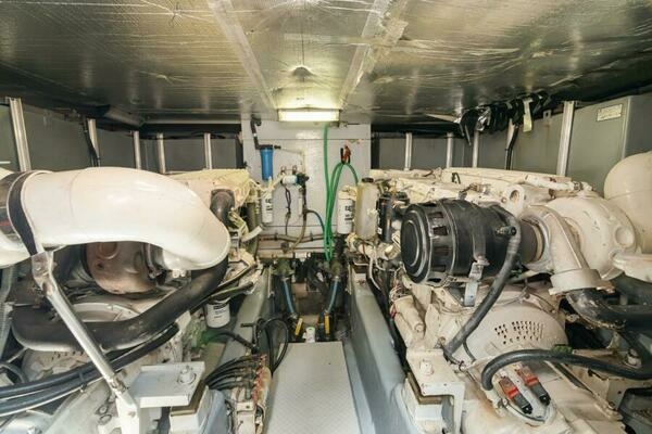 2001 Sea Ray 54