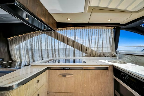59ft Azimut Yacht For Sale