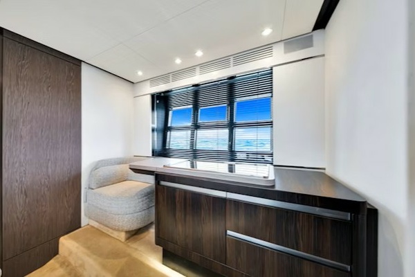 59ft Azimut Yacht For Sale