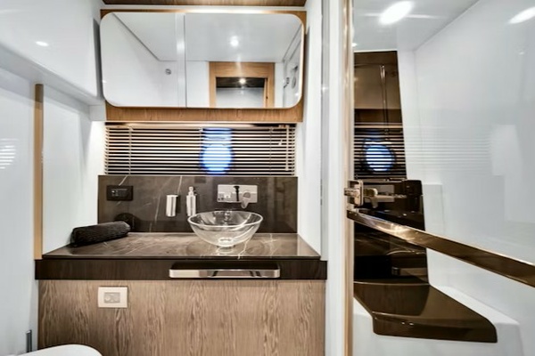 59ft Azimut Yacht For Sale