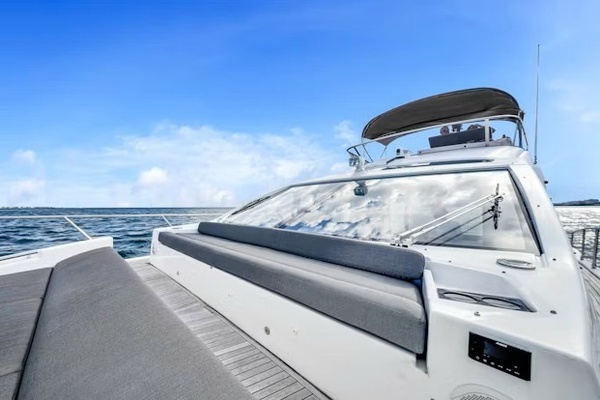 2021 Azimut 59