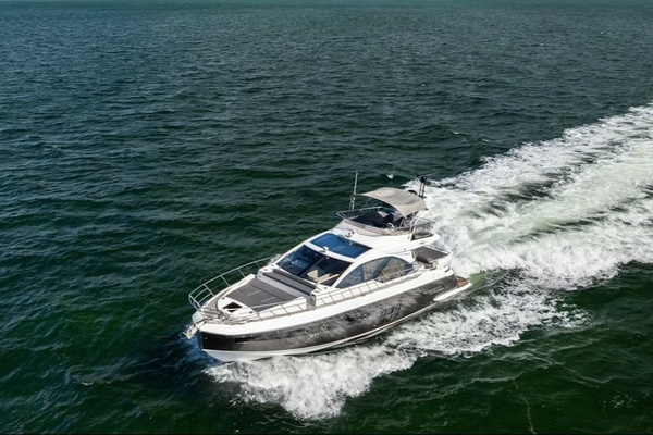 2021 Azimut 59