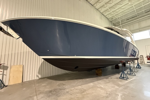 2023 Tiara Yachts 48