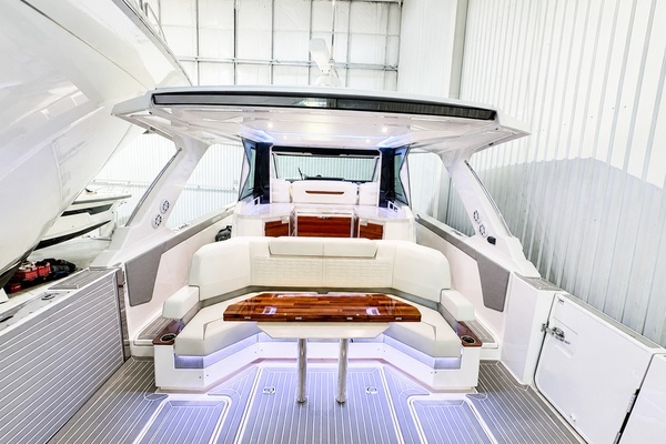 2023 Tiara Yachts 48