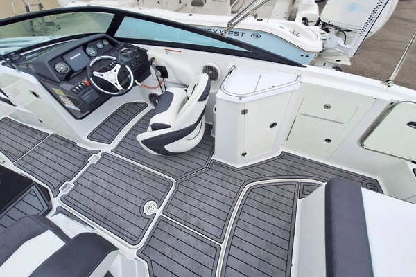 24ft Monterey Yacht For Sale