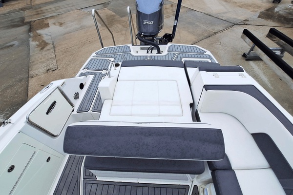 24ft Monterey Yacht For Sale