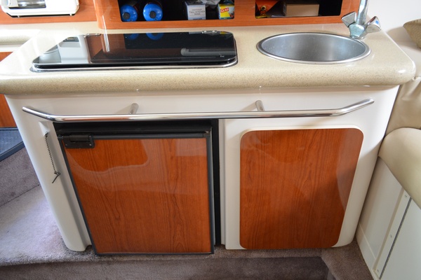 28ft Monterey Yacht For Sale