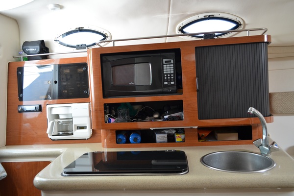 28ft Monterey Yacht For Sale