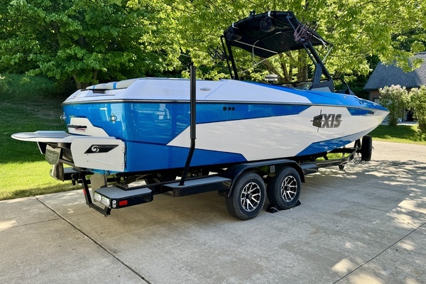 2022 Axis 24