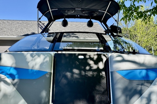 2022 Axis 24