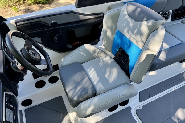 2022 Axis 24