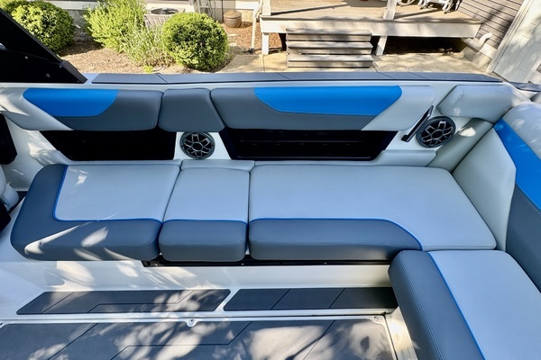 2022 Axis 24