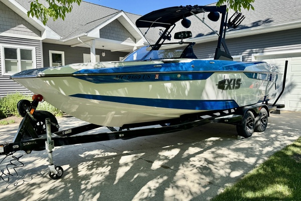 24ft Axis Yacht For Sale