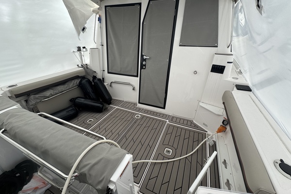 40ft Cutwater Yacht For Sale