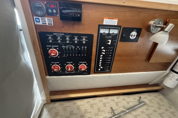 40ft Cutwater Yacht For Sale