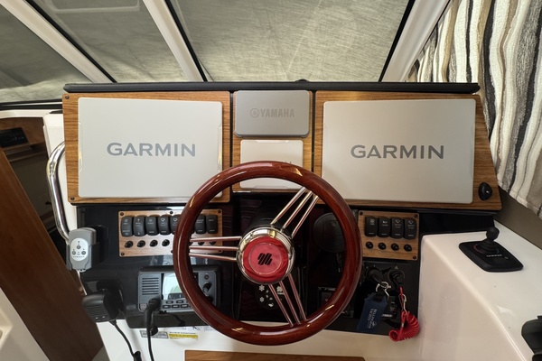 40ft Cutwater Yacht For Sale