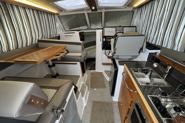 40ft Cutwater Yacht For Sale