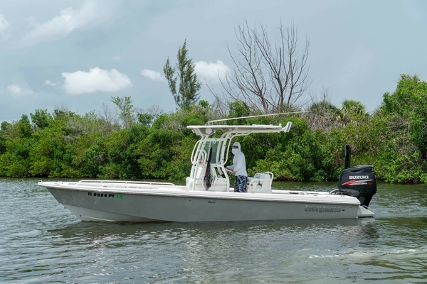 24-ft-Everglades-2007-243CC- Brandon Florida United States  yacht for sale