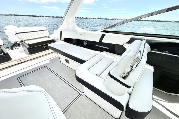 2023 Regal 29