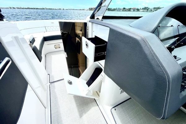 2023 Regal 29