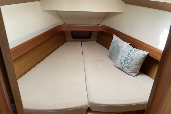 MOONSHINE 39ft Jeanneau Yacht For Sale