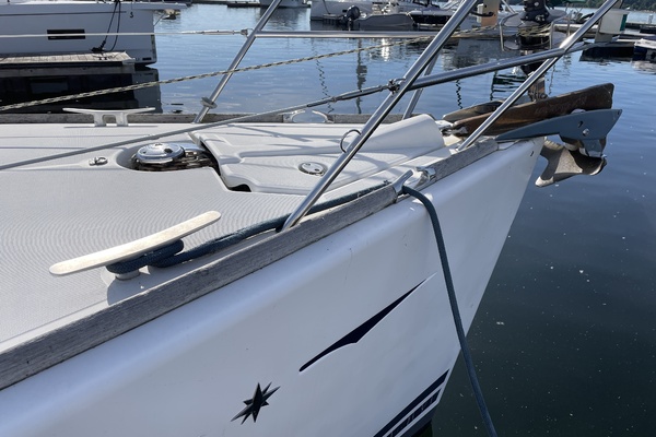 MOONSHINE 39ft Jeanneau Yacht For Sale