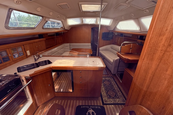 Morpheus II 41ft Hunter Yacht For Sale