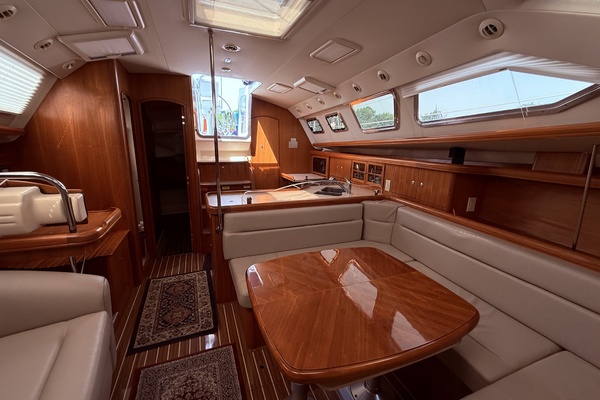 Morpheus II 41ft Hunter Yacht For Sale