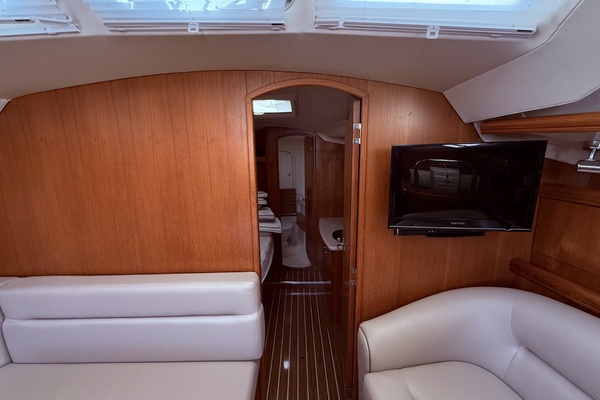 Morpheus II 41ft Hunter Yacht For Sale