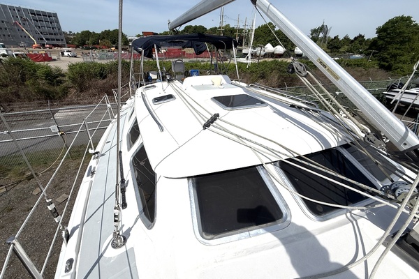 Morpheus II 41ft Hunter Yacht For Sale