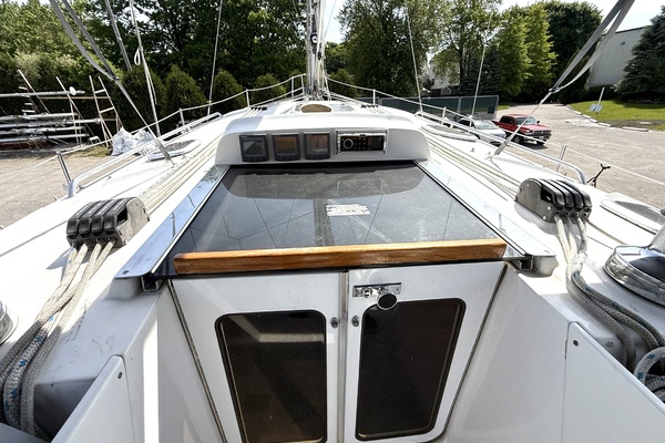 Morpheus II 41ft Hunter Yacht For Sale