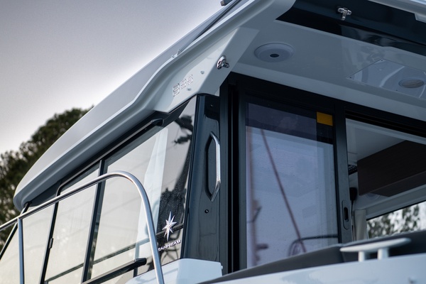 30ft Jeanneau Yacht For Sale