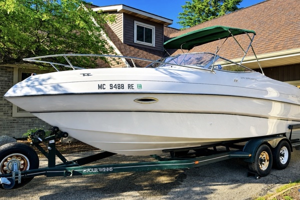 24ft Four Winns Yacht For Sale