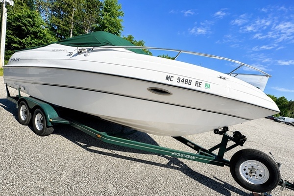 1996 Four Winns 24