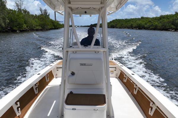 25ft Pathfinder Yacht For Sale