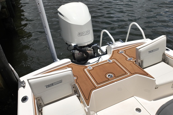25ft Pathfinder Yacht For Sale
