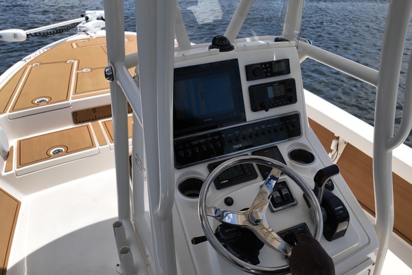 25ft Pathfinder Yacht For Sale