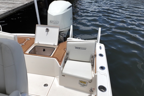 25ft Pathfinder Yacht For Sale