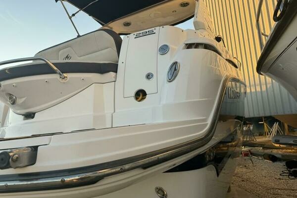 Photo of the 2018 Monterey 295 Sport Yacht